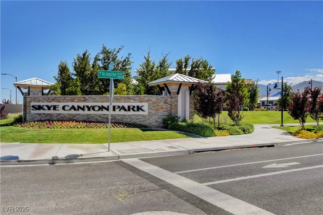 $1,099,999 | 10226 Bismarck Palms Avenue, Las Vegas, NV 89166