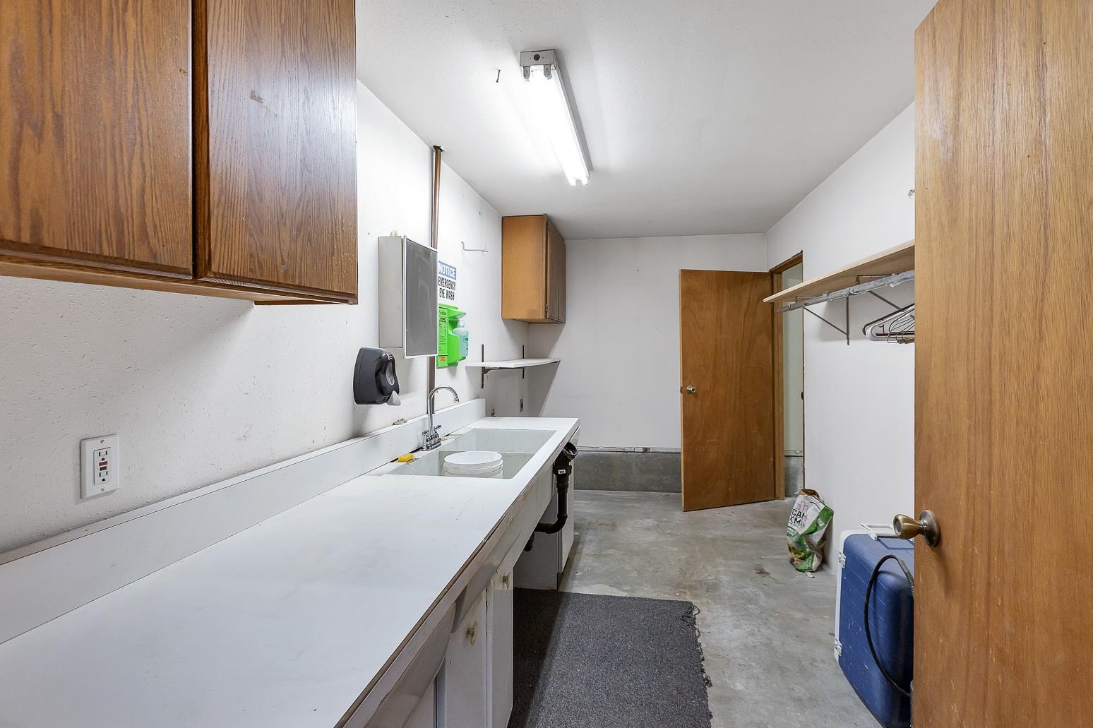 7232 South Hatch Road Spokane, WA 99223 - Photo 38 of 47