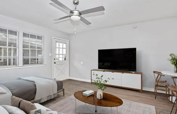 $1,094 | 6811 Great Northern Boulevard, Unit C, Austin, TX 78757