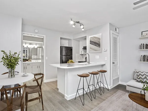 $1,094 | 6811 Great Northern Boulevard, Unit C, Austin, TX 78757