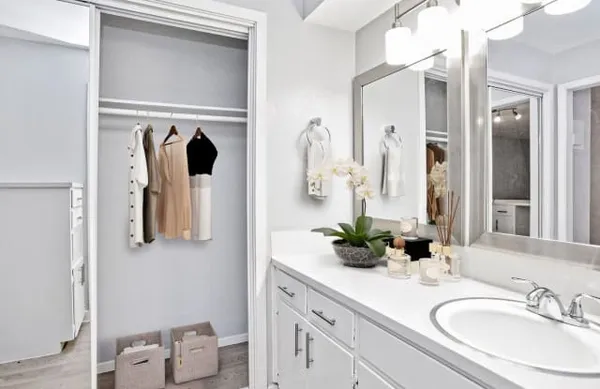 $1,094 | 6811 Great Northern Boulevard, Unit C, Austin, TX 78757