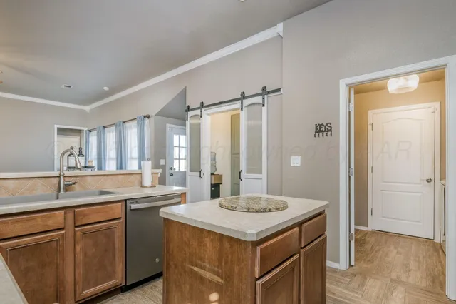 $304,000 | 1404 Southwest 61st Avenue, Amarillo, TX 79118