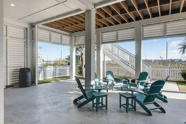 $8,000 | 3815 Seabreeze Lane, Galveston, TX 77554