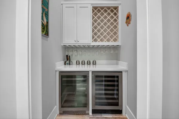 $8,000 | 3815 Seabreeze Lane, Galveston, TX 77554