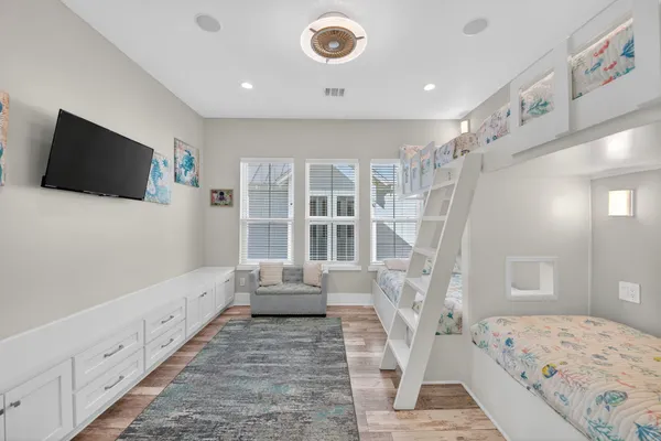 $8,000 | 3815 Seabreeze Lane, Galveston, TX 77554