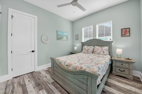 $8,000 | 3815 Seabreeze Lane, Galveston, TX 77554