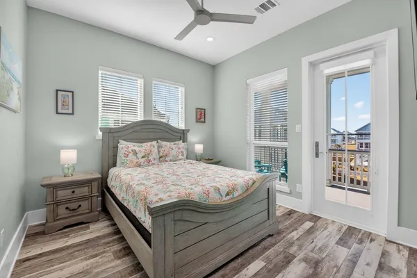 $8,000 | 3815 Seabreeze Lane, Galveston, TX 77554