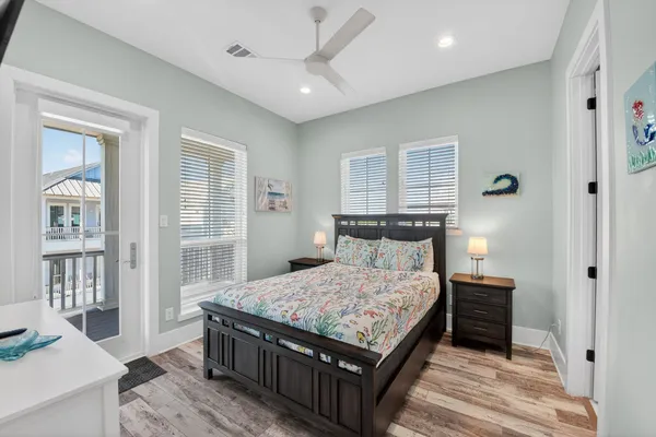 $8,000 | 3815 Seabreeze Lane, Galveston, TX 77554