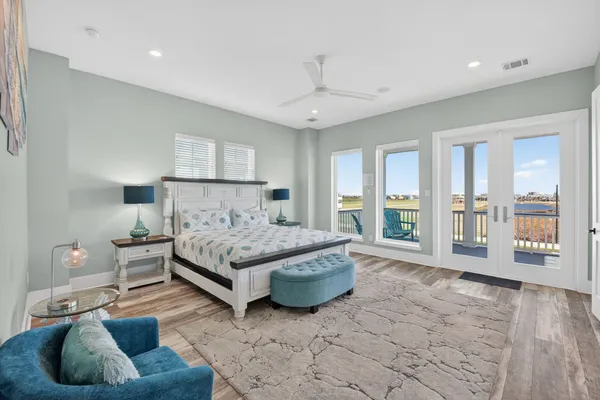 $8,000 | 3815 Seabreeze Lane, Galveston, TX 77554