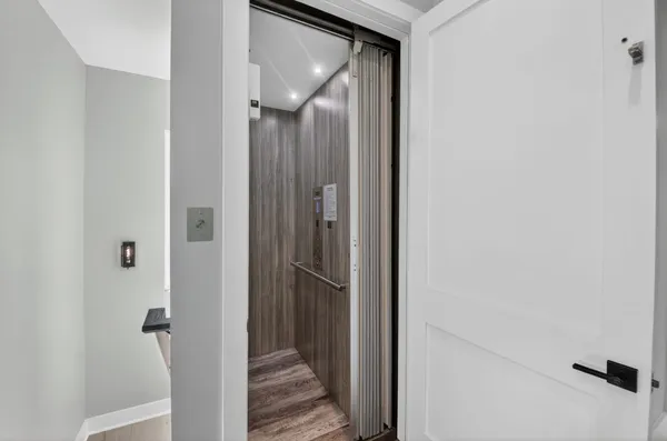 $8,000 | 3815 Seabreeze Lane, Galveston, TX 77554