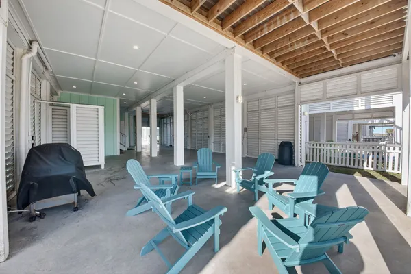 $8,000 | 3815 Seabreeze Lane, Galveston, TX 77554