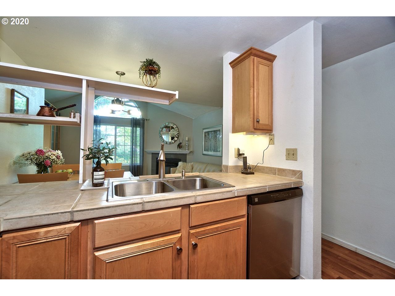 17602 Northwest Springville Road, Unit 10 Portland, OR 97229 - Photo 11 of 28 Gallery Image 11