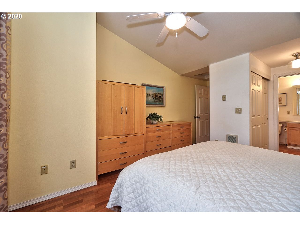 17602 Northwest Springville Road, Unit 10 Portland, OR 97229 - Photo 16 of 28 Gallery Image 16
