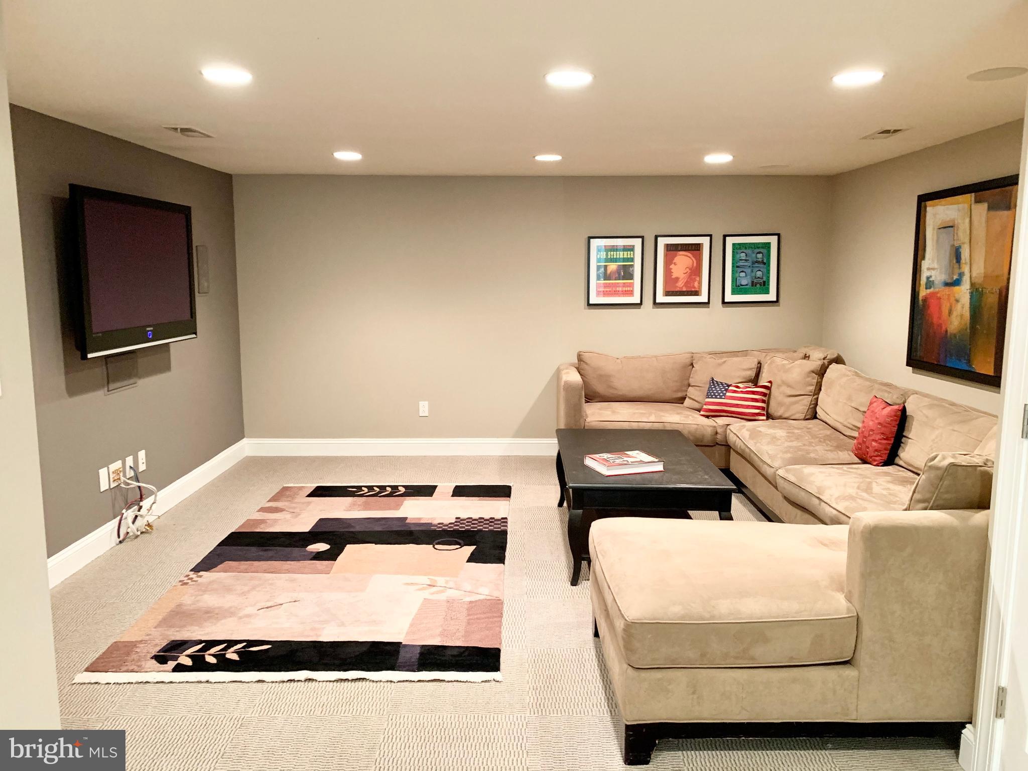 2350 Perot Street Philadelphia, PA 19130 - Photo 22 of 40 Media room