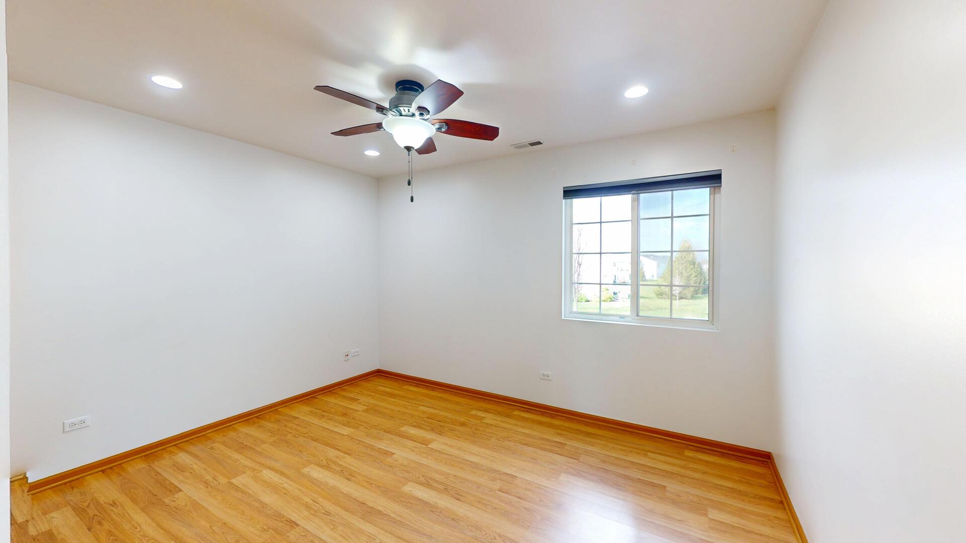 189 Key Largo Drive Romeoville, IL 60446 - Photo 23 of 31 Gallery Image 23