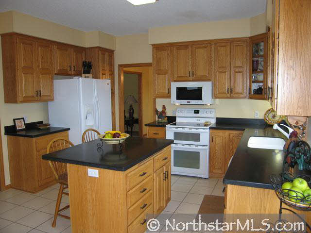 9353 Nemec Knoll Road Eden Prairie, MN 55347 - Photo 3 of 10