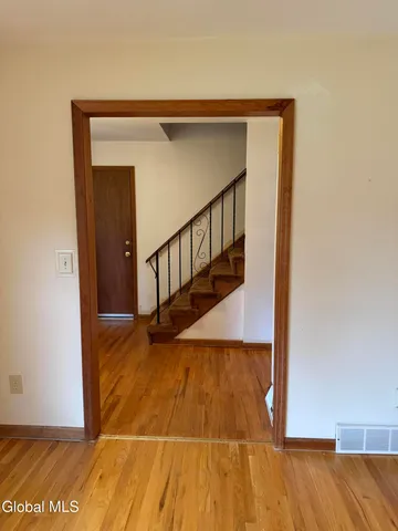 $399,900 | 4004 Lynnwood Court, Guilderland, NY 12303