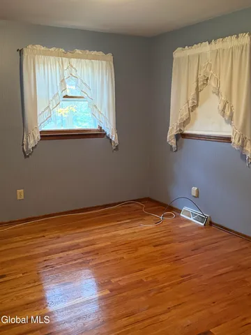 $399,900 | 4004 Lynnwood Court, Guilderland, NY 12303