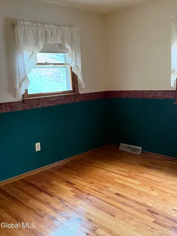 $399,900 | 4004 Lynnwood Court, Guilderland, NY 12303