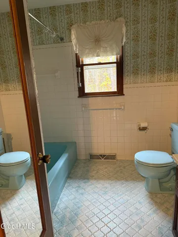 $399,900 | 4004 Lynnwood Court, Guilderland, NY 12303