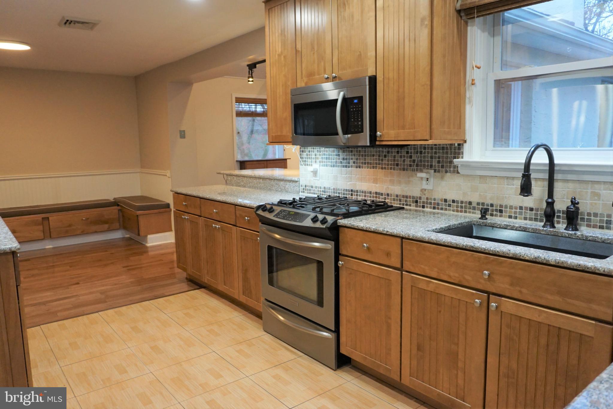 176 Dayleview Road Berwyn, PA 19312 - Photo 6 of 38