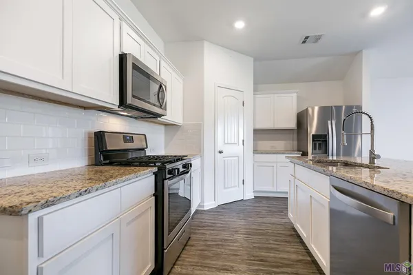 $282,000 | 7759 Joe Lynn Trail, Denham Springs, LA 70726