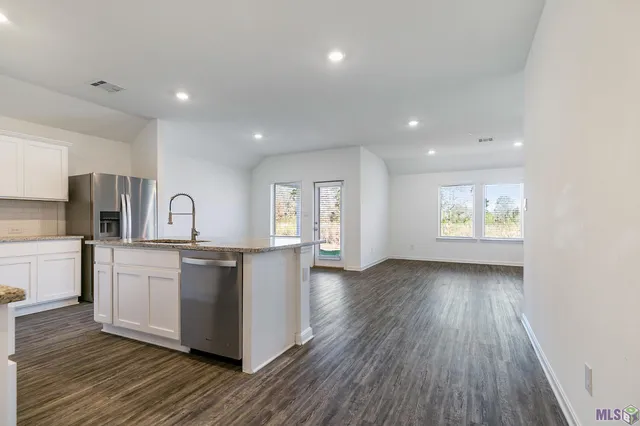 $285,000 | 7759 Joe Lynn Trail, Denham Springs, LA 70726