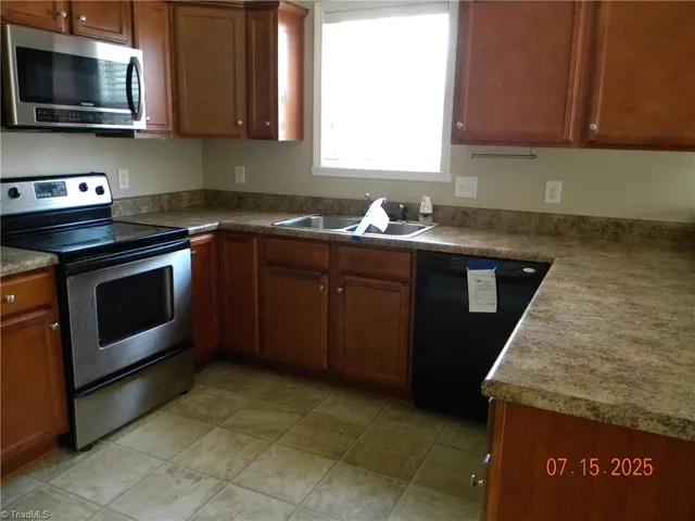 $274,000 | 5842 Sunny Ridge Trail, Clemmons, NC 27012