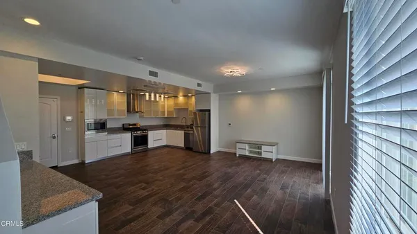 $3,400 | 28 North 3rd Street, Unit B214, Alhambra, CA 91801