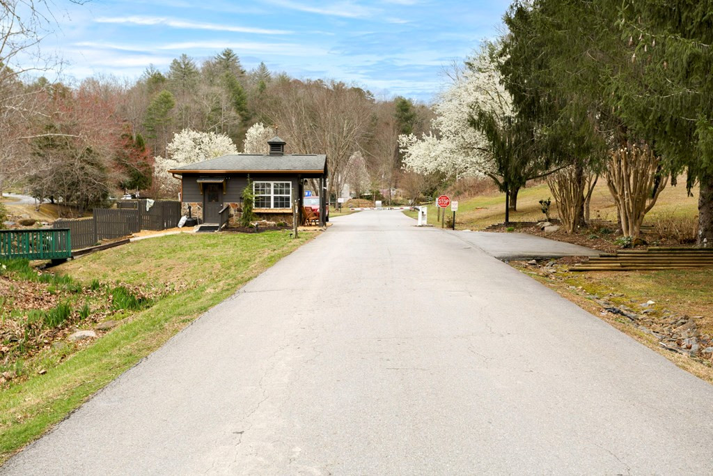 180 Village Road Murphy, NC 28906 - Photo 21 of 42