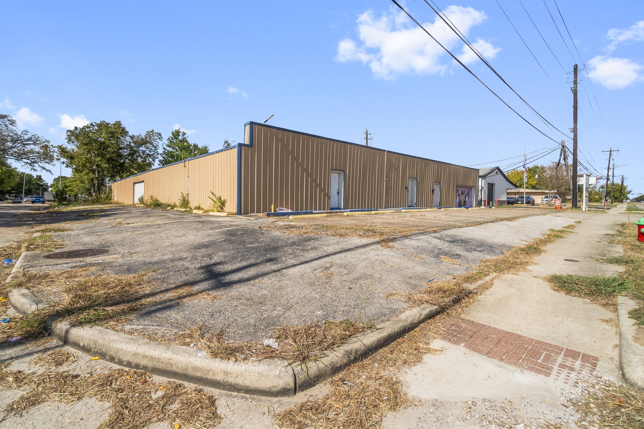 1018 Shaver Street Pasadena, TX 77506 - Photo 5 of 43 Large corner-lot commercial building with ample parking and flexible access points.