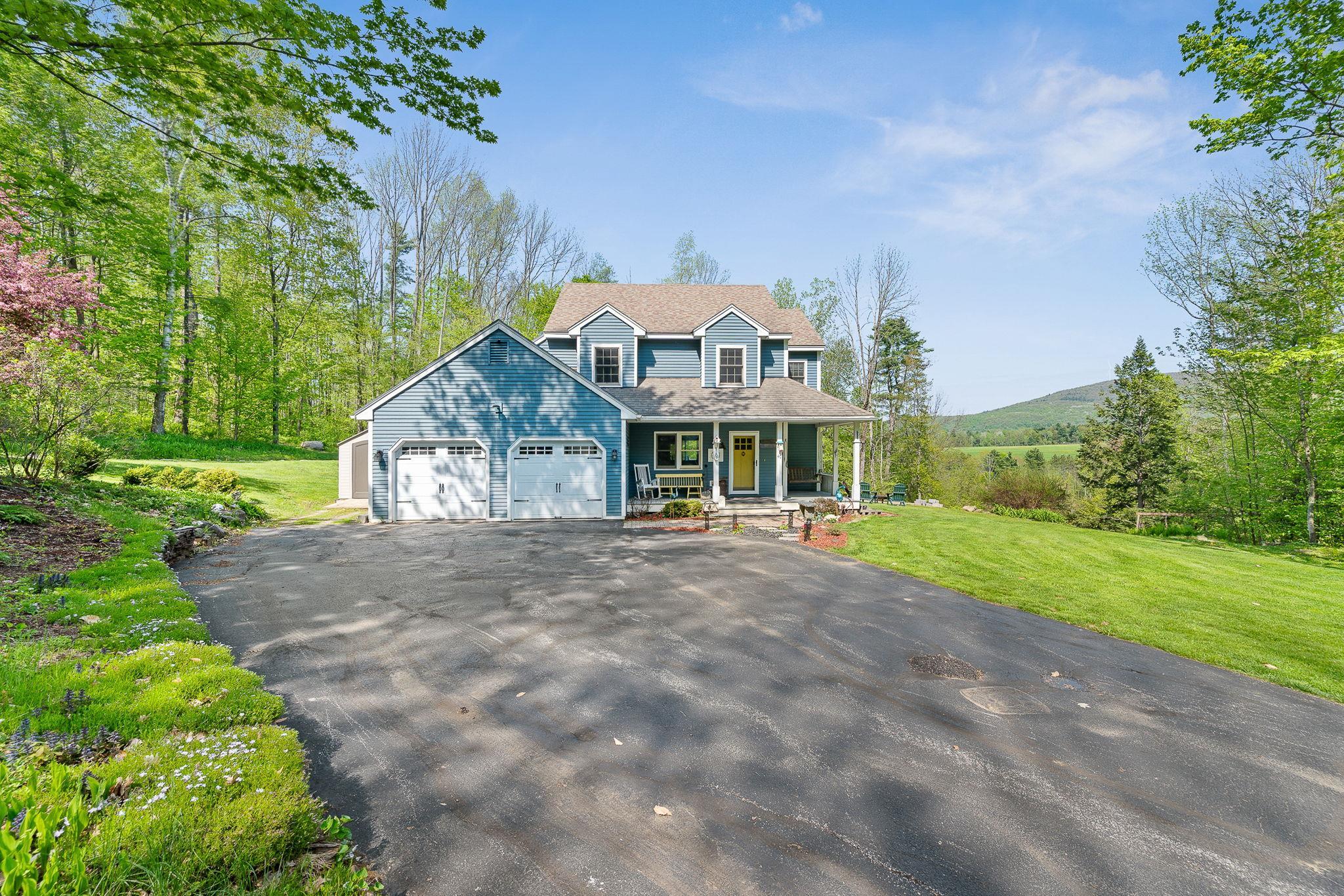49 Edgewater Terrace Milton, VT 05468 - Photo 2 of 60