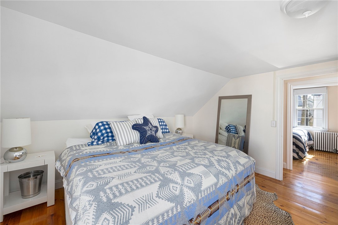 28 Extension Street Newport, RI 02840 - Photo 21 of 34