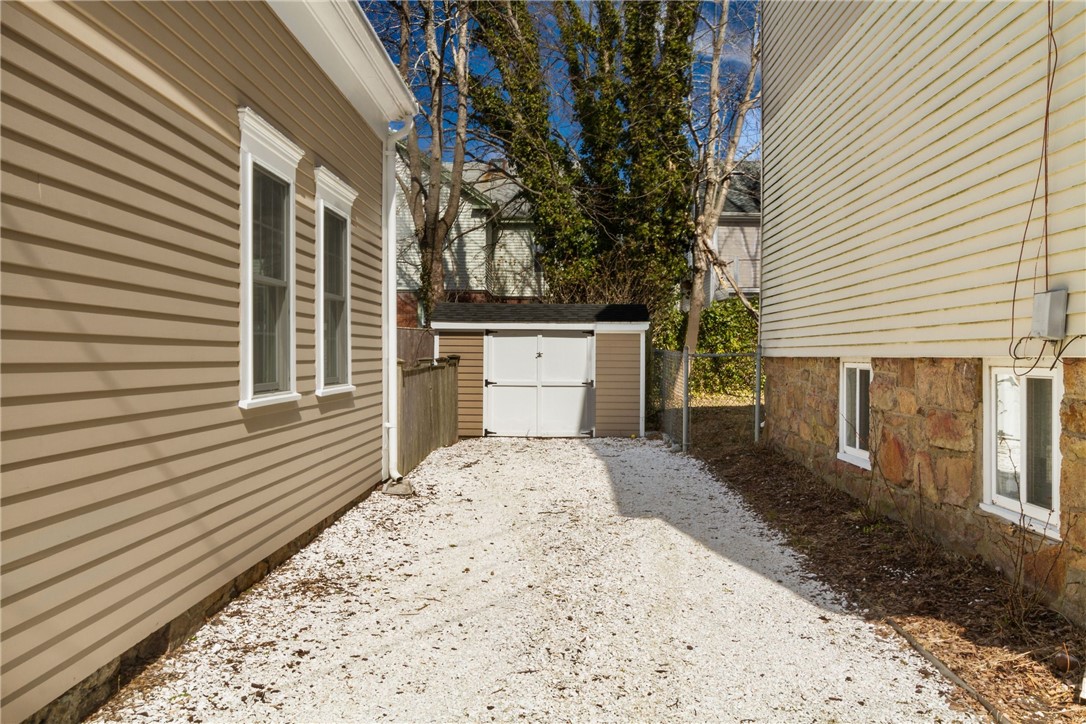 28 Extension Street Newport, RI 02840 - Photo 32 of 34
