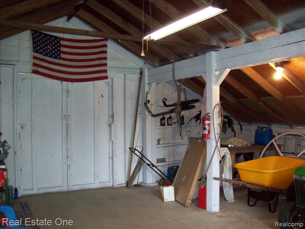 3170 East Maple Road Milford, MI 48381 - Photo 18 of 21 insidebarn