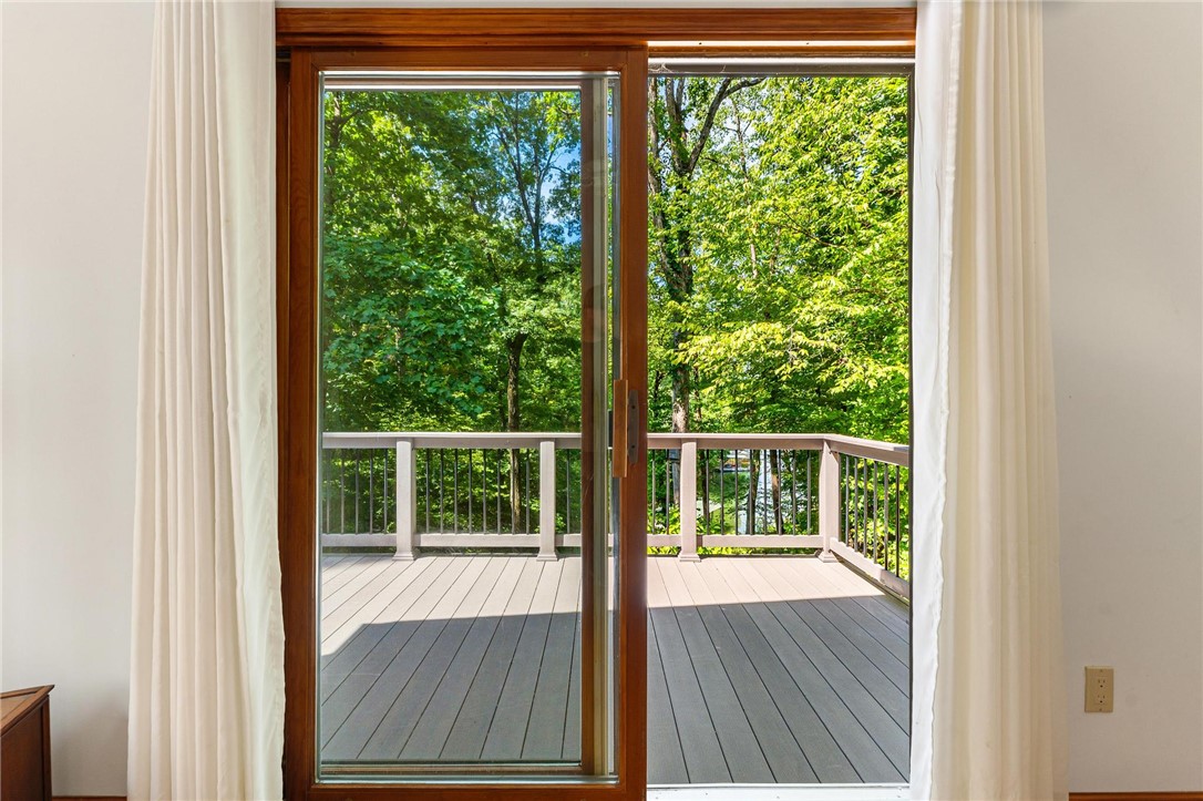 600 Point Road Westminster, SC 29693 - Photo 22 of 50 Doors to deck from primary bedroom.