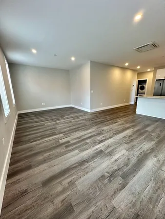 $2,700 | 32 Norwood Street, Unit 7, Boston, MA 02122