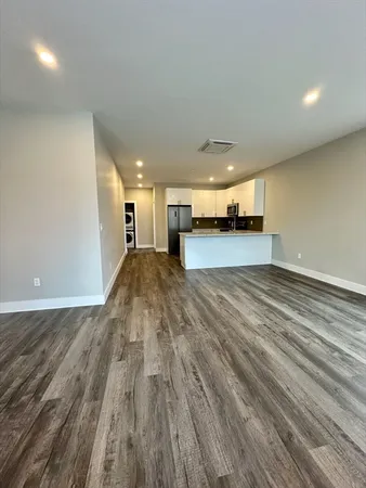 $2,700 | 32 Norwood Street, Unit 7, Boston, MA 02122