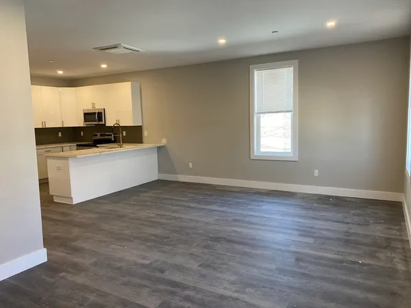 $2,700 | 32 Norwood Street, Unit 7, Boston, MA 02122