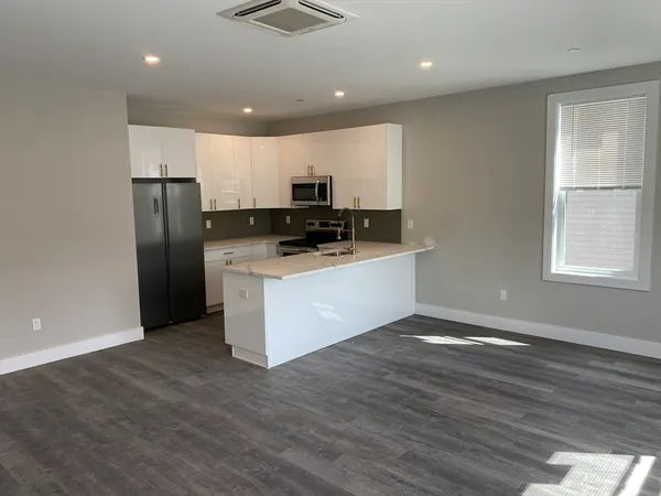 $2,700 | 32 Norwood Street, Unit 7, Boston, MA 02122