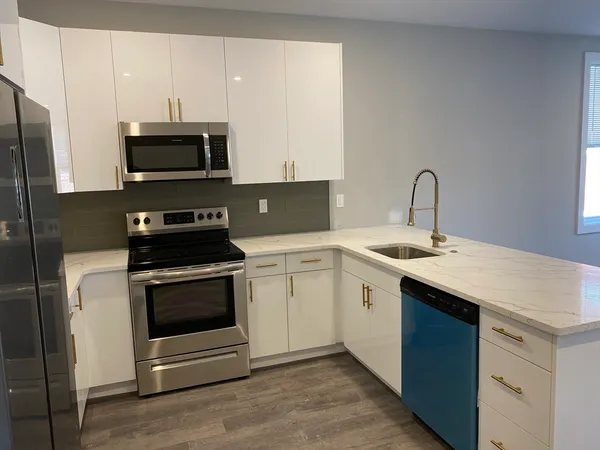 $2,700 | 32 Norwood Street, Unit 7, Boston, MA 02122