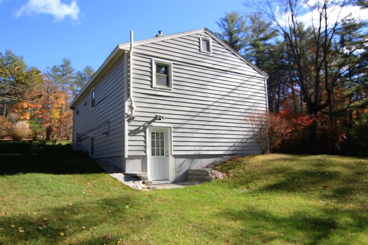 20 Wales Bridge Road Loudon, NH 03307 - Photo 4 of 33
