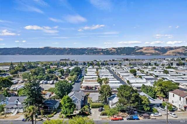 $730,000 | 434 East H Street, Benicia, CA 94510