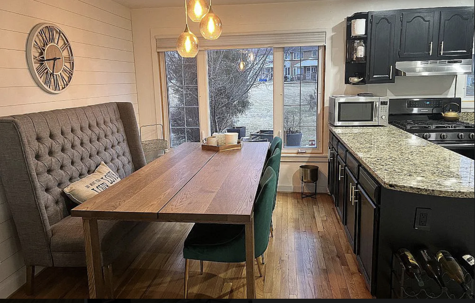 31 Krotiak Road Park Forest, IL 60466 - Photo 5 of 15 a dining room with a table chairs and a kitchen view