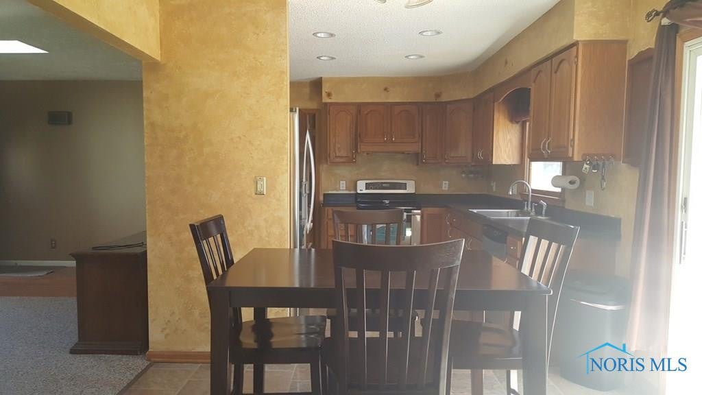 10655 Box Road Grand Rapids, OH 43522 - Photo 5 of 31 Gallery Image 5