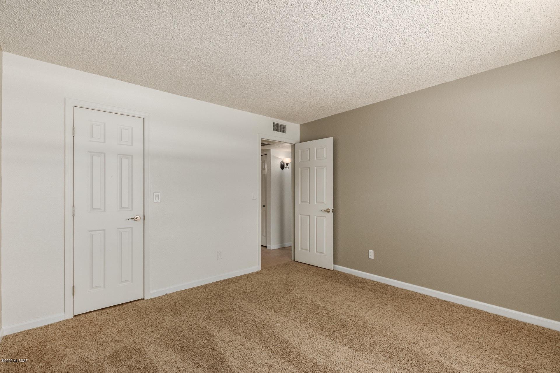 5800 North Kolb Road, Unit 1103 Tucson, AZ 85750 - Photo 13 of 23