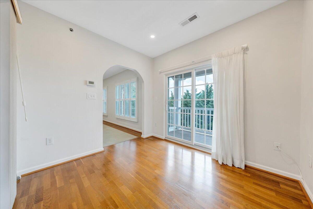 4448 Pheasant Ridge Road, Unit 404 Roanoke, VA 24014 - Photo 19 of 70 19-MIB01381