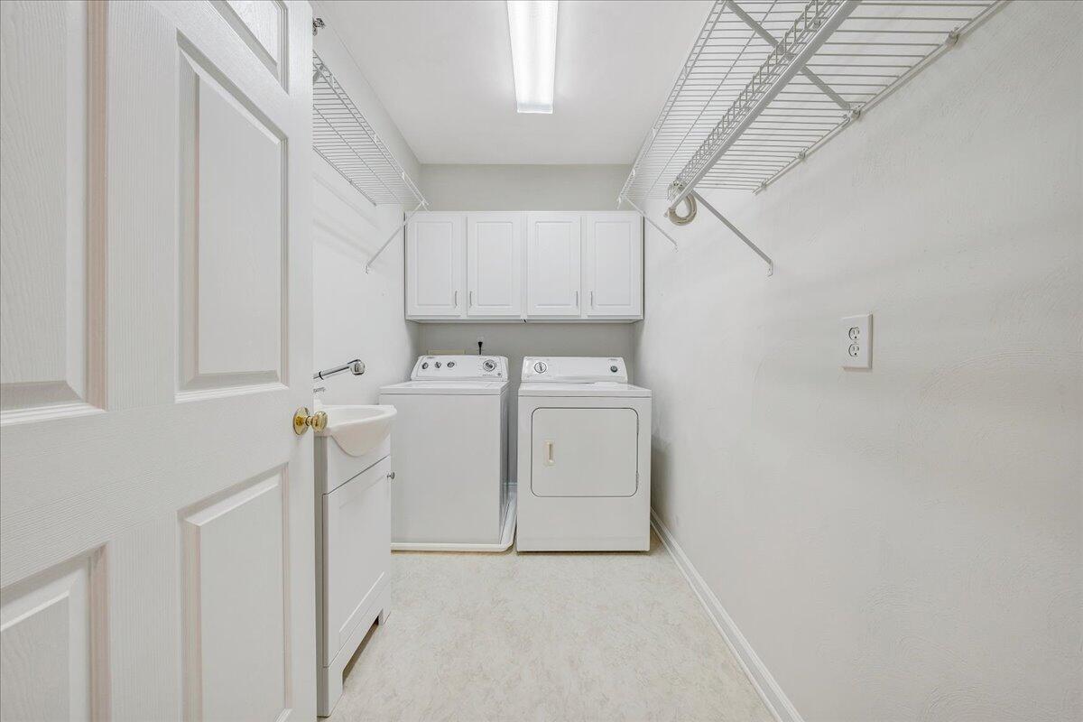 4448 Pheasant Ridge Road, Unit 404 Roanoke, VA 24014 - Photo 21 of 70 21-MIB01429