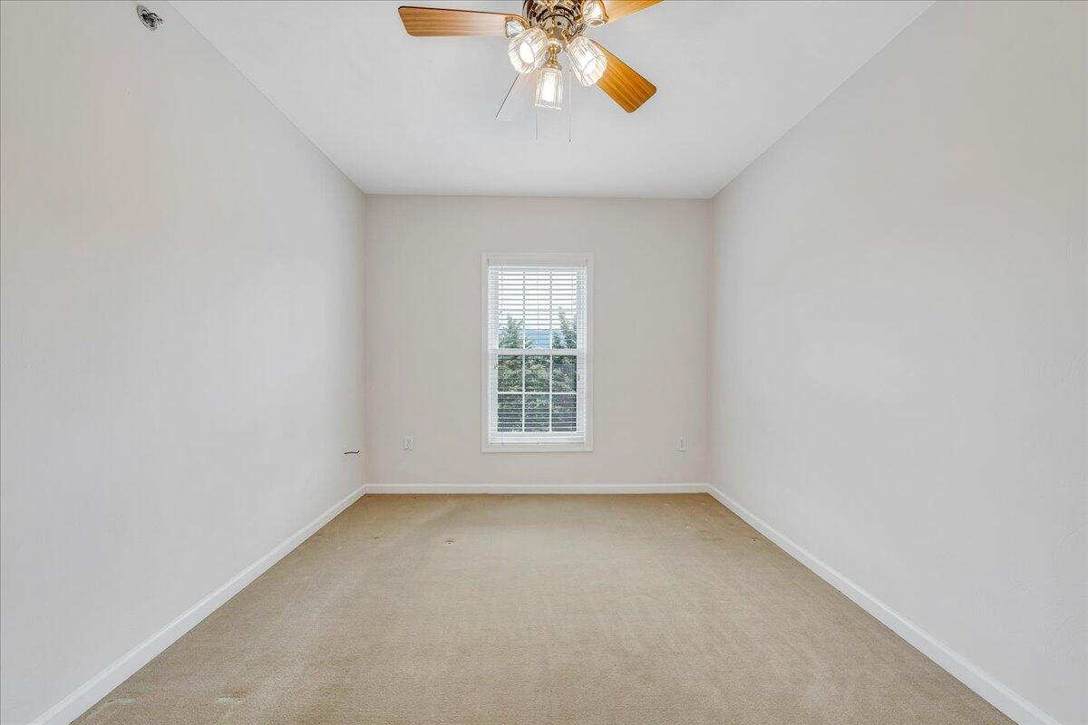 4448 Pheasant Ridge Road, Unit 404 Roanoke, VA 24014 - Photo 29 of 70 29-MIB01351
