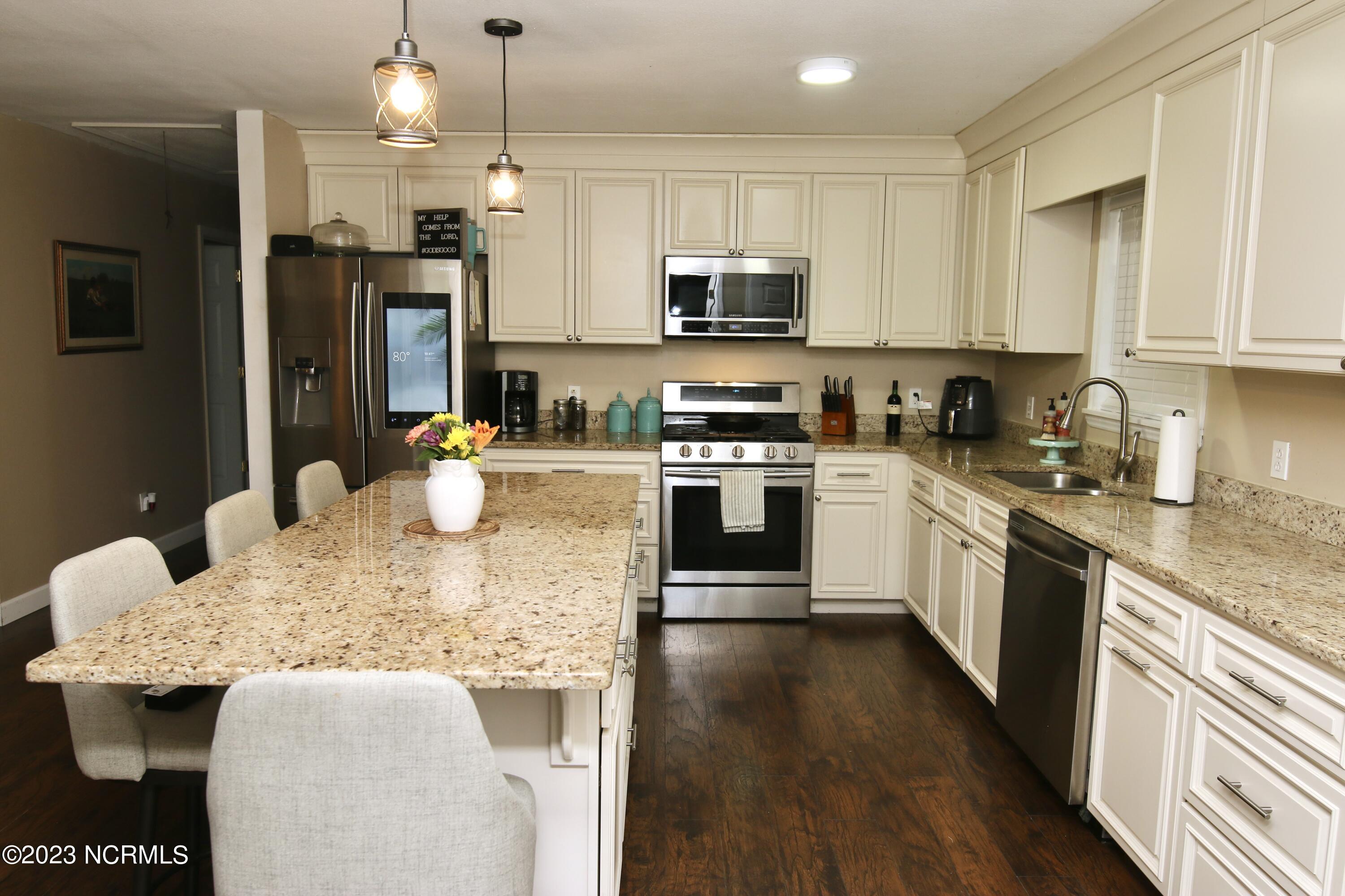 312 Shirley Farm Road Pinetown, NC 27865 - Photo 8 of 21 IMG_7199